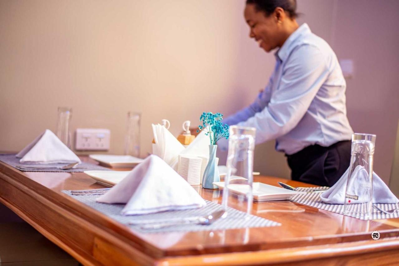 Spring Hills Hotel - Dodoma Bagian luar foto