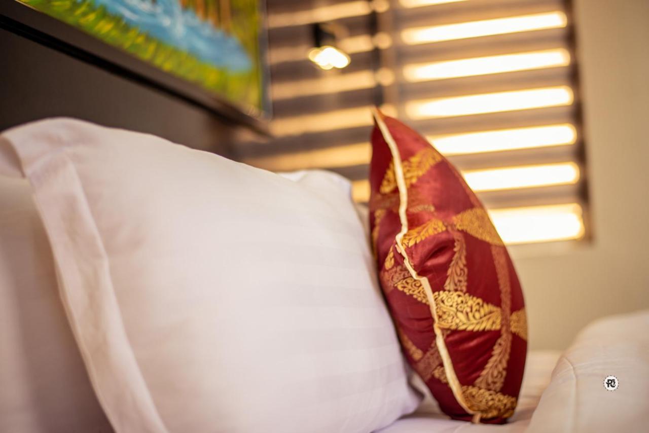 Spring Hills Hotel - Dodoma Bagian luar foto